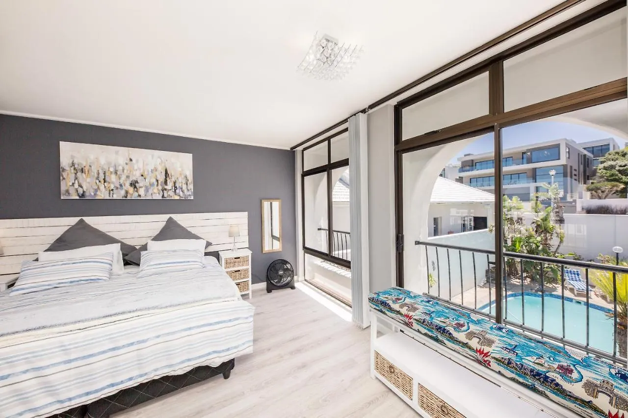 Big Blue Accommodation Bloubergstrand Guest house