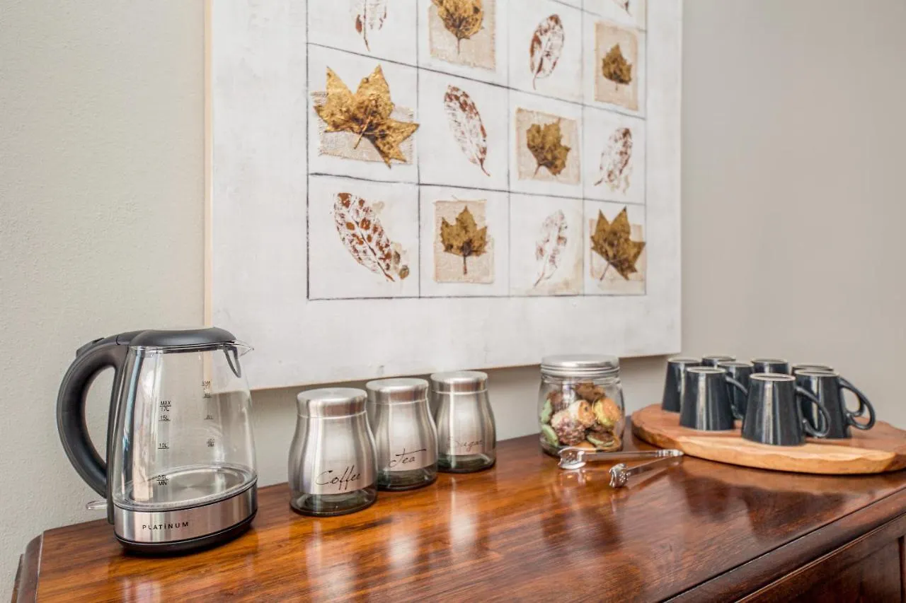 Big Blue Accommodation Bloubergstrand Guest house