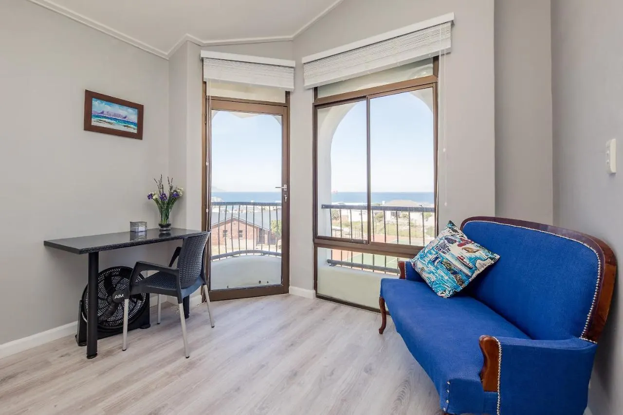 Guest house Big Blue Accommodation Bloubergstrand