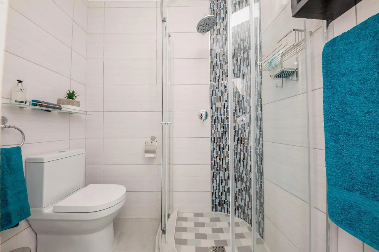 Big Blue Accommodation Bloubergstrand Guest house